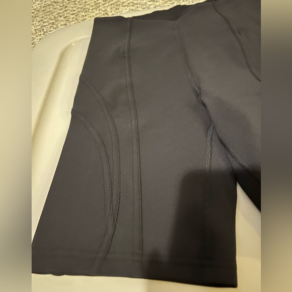 Lululemon Ribbed High-Rise Yoga Short
8” - Picture 6 of 8